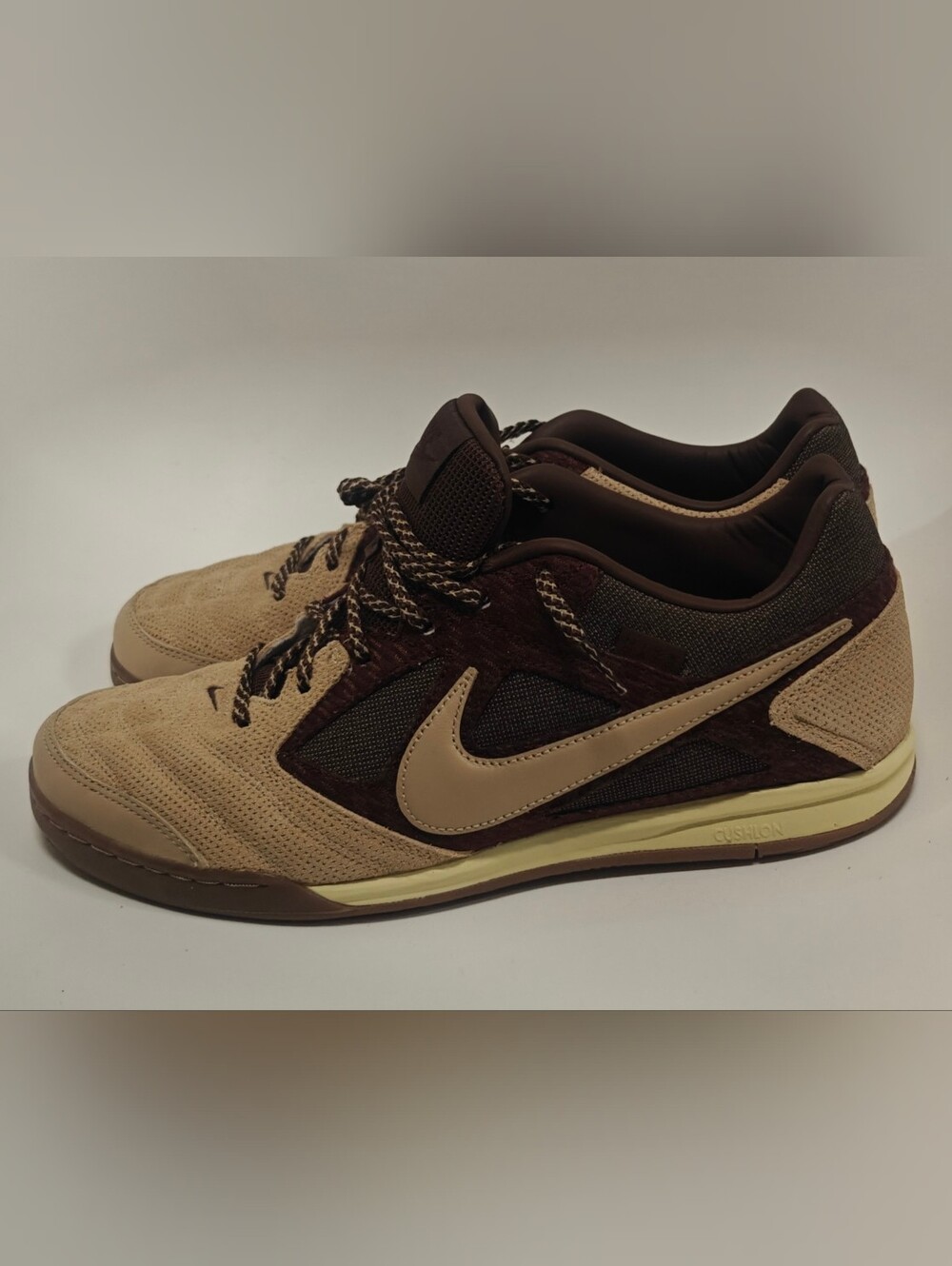 Nike Gato Men’s Indoor Soccer Shoes 11.5 Light Chocolate Mink Brown